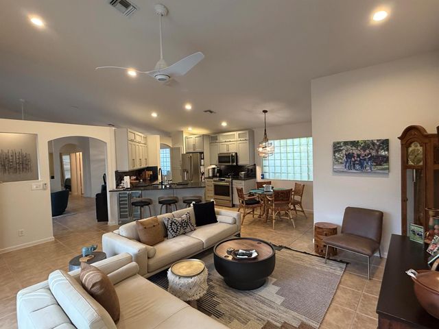 10465 Copper Lake Way, Boynton Beach, FL 33437