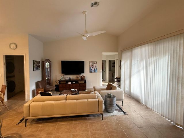 10465 Copper Lake Way, Boynton Beach, FL 33437