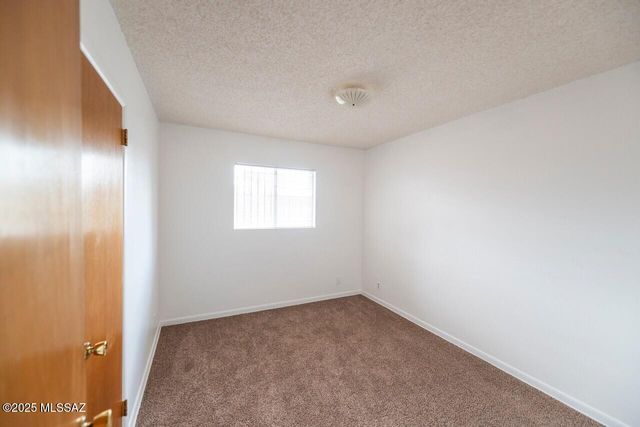 140 W Yale Drive, Benson, AZ 85602