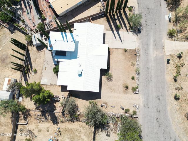 140 W Yale Drive, Benson, AZ 85602