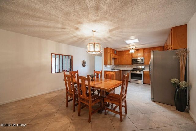 140 W Yale Drive, Benson, AZ 85602