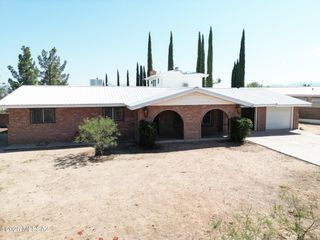 140 W Yale Drive, Benson, AZ 85602