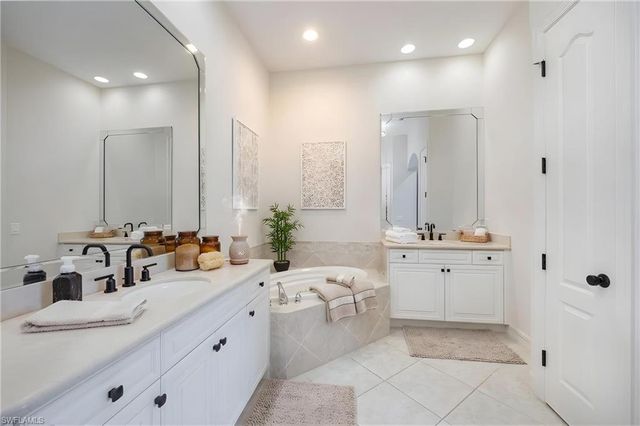 17056 Porta Vecchio WAY 102, Naples, FL 34110