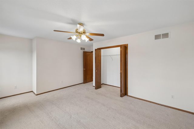 4733 93rd Street, Urbandale, IA 50322