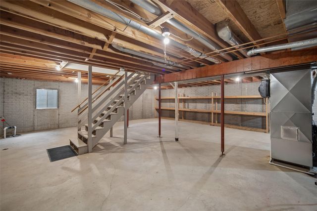 4733 93rd Street, Urbandale, IA 50322