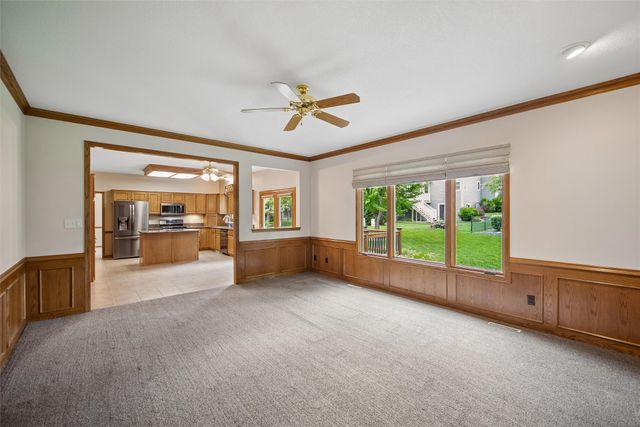 4733 93rd Street, Urbandale, IA 50322