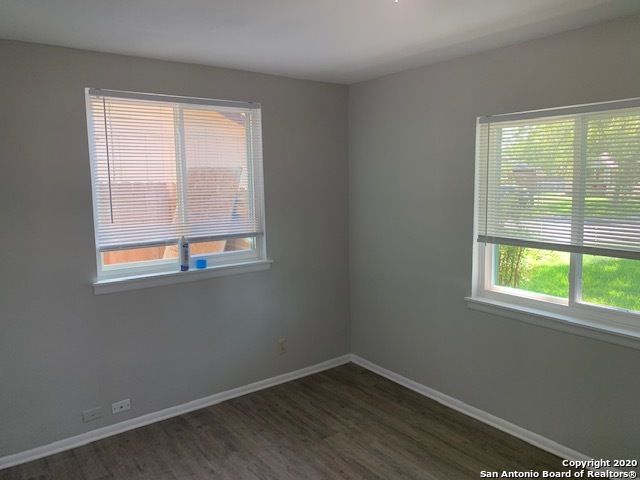 4127 Hunters Gln, San Antonio, TX 78218