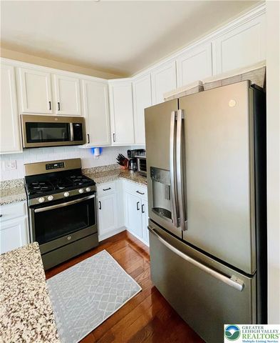4611 Woodbrush Way, Upper Macungie Twp, PA 18104