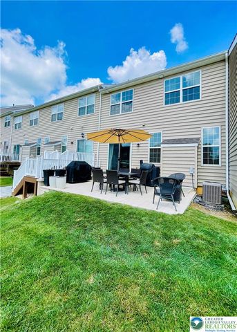 4611 Woodbrush Way, Upper Macungie Twp, PA 18104