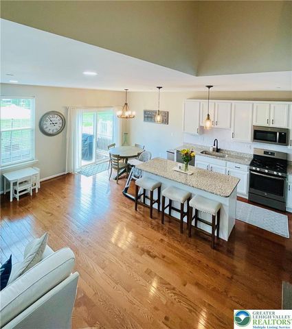4611 Woodbrush Way, Upper Macungie Twp, PA 18104
