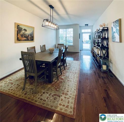 4611 Woodbrush Way, Upper Macungie Twp, PA 18104