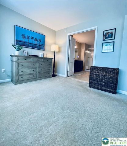 4611 Woodbrush Way, Upper Macungie Twp, PA 18104