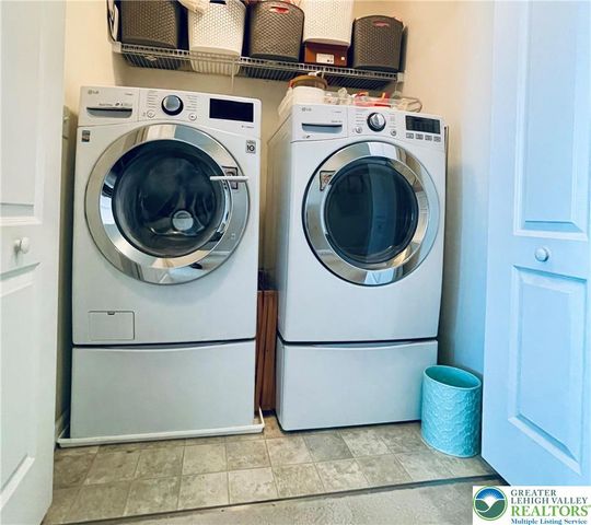 4611 Woodbrush Way, Upper Macungie Twp, PA 18104