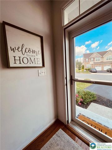 4611 Woodbrush Way, Upper Macungie Twp, PA 18104
