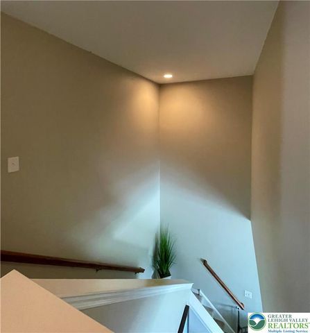 4611 Woodbrush Way, Upper Macungie Twp, PA 18104