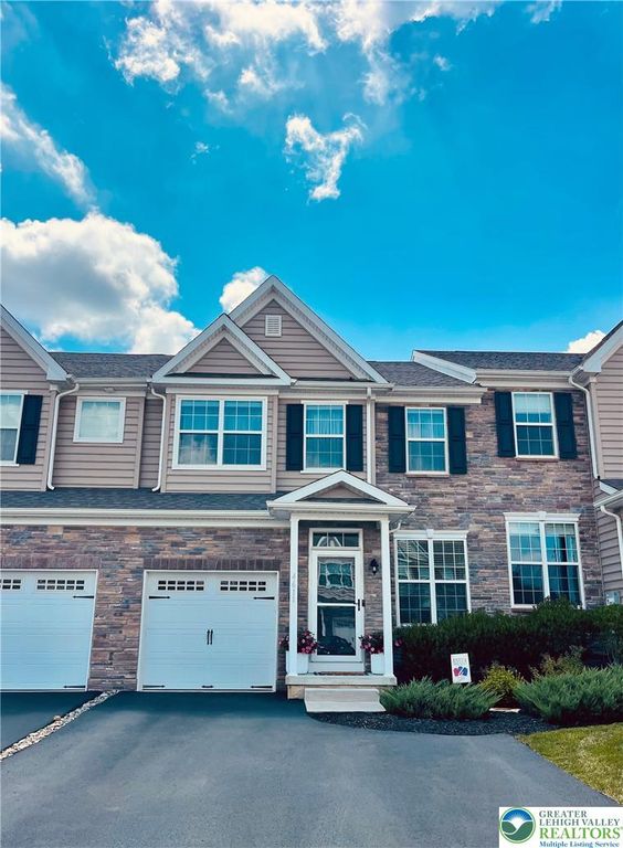4611 Woodbrush Way, Upper Macungie Twp, PA 18104