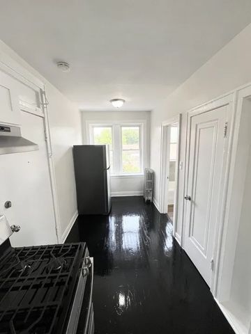 4126 W 24th Place H3, Chicago, IL 60623