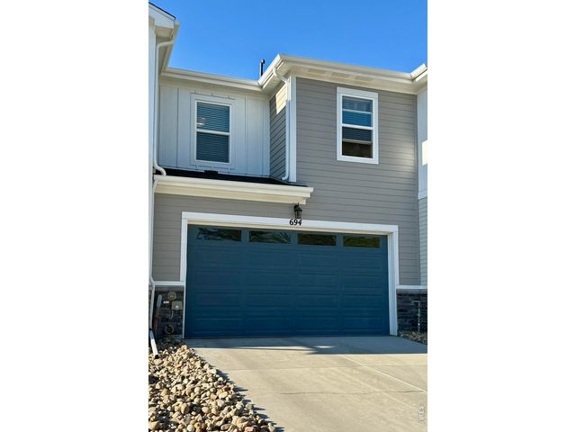 694 Stonebridge Dr, Longmont, CO 80503
