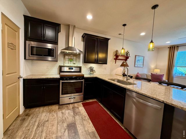 694 Stonebridge Dr, Longmont, CO 80503