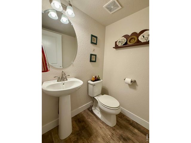 694 Stonebridge Dr, Longmont, CO 80503