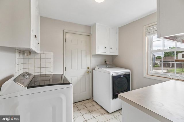 1571 WINDMILL RD, Warminster, PA 18974