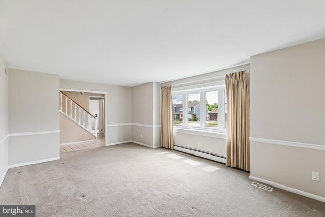 1571 WINDMILL RD, Warminster, PA 18974