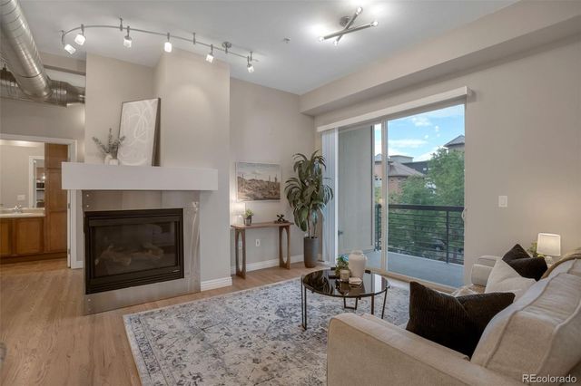 10111 Inverness Main Street 209, Englewood, CO 80112