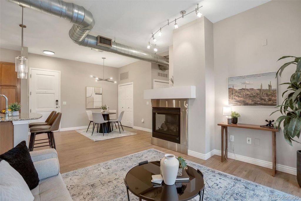 10111 Inverness Main Street 209, Englewood, CO 80112