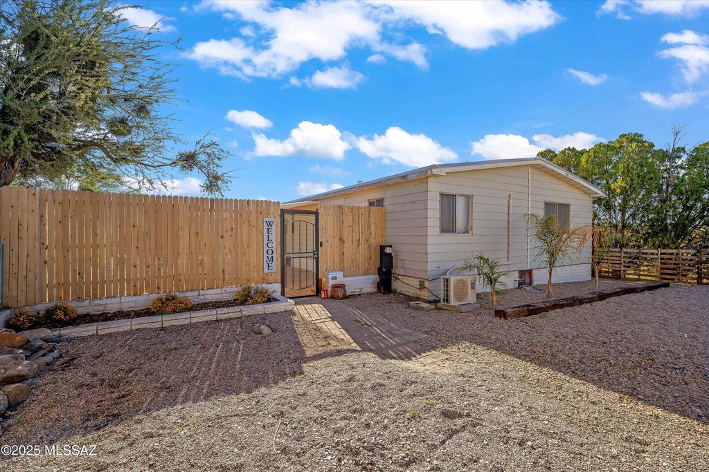 14700 N Desert Sage Lane, Tucson, AZ 85739