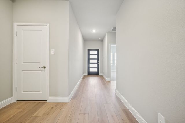 2400 Glacier Road, Anna, TX 75409