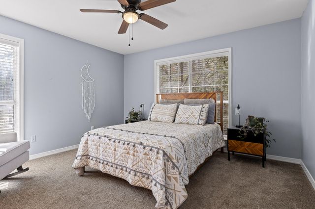 598 Lake Hills Drive, Trenton, GA 30752