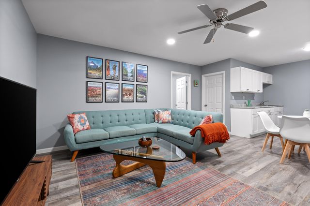 598 Lake Hills Drive, Trenton, GA 30752