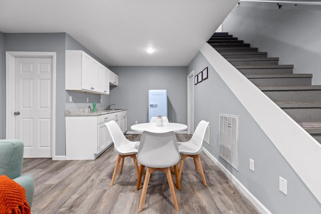 598 Lake Hills Drive, Trenton, GA 30752