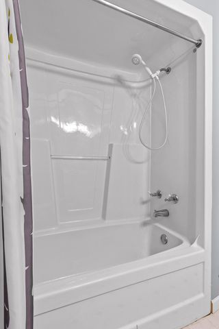 598 Lake Hills Drive, Trenton, GA 30752