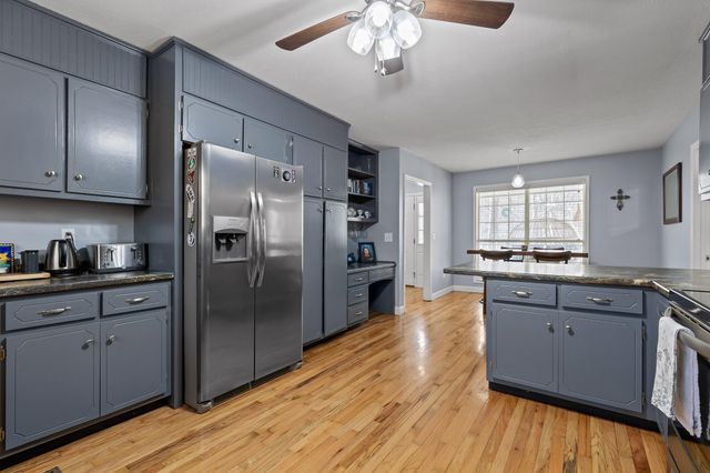 598 Lake Hills Drive, Trenton, GA 30752