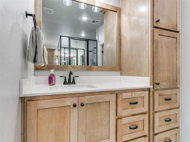 1017 Dorsi Way, Newcastle, OK 73065