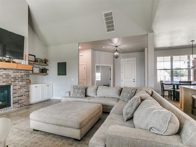 1017 Dorsi Way, Newcastle, OK 73065