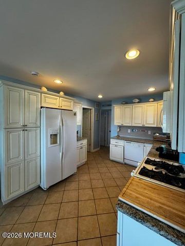 45 W Anchor Drive, Little Egg Harbor, NJ 08087