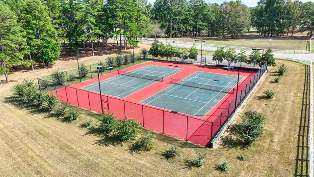 12 JENNIFER JUNCTION RD, Iuka, MS 38852