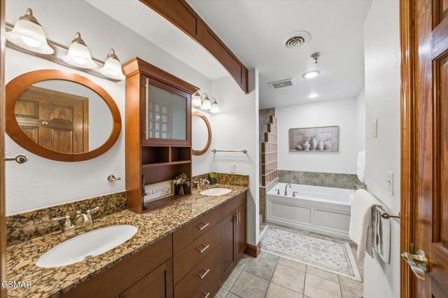 410 Big Bear Way, Pigeon Forge, TN 37863