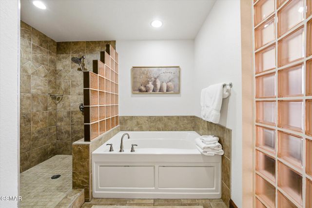 410 Big Bear Way, Pigeon Forge, TN 37863