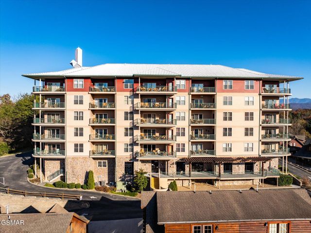 410 Big Bear Way, Pigeon Forge, TN 37863