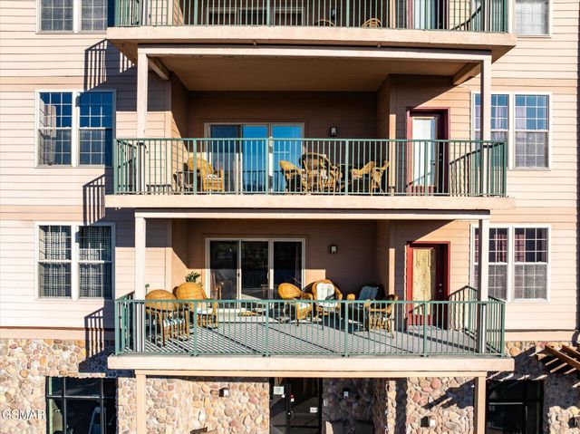 410 Big Bear Way, Pigeon Forge, TN 37863