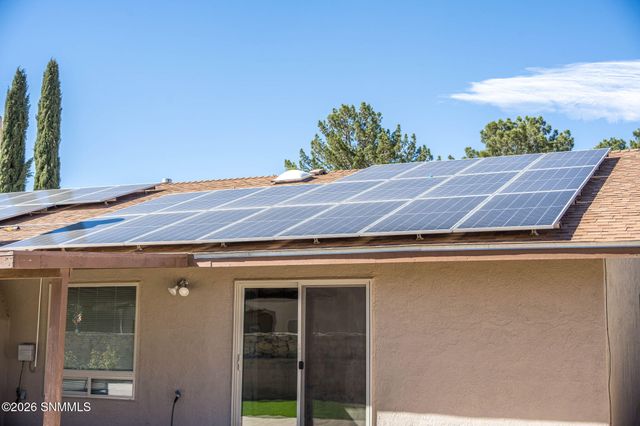 1143 Berkshire Court, Las Cruces, NM 88005