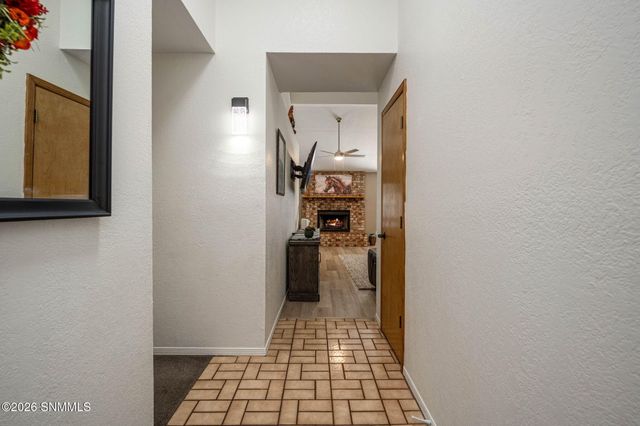 1143 Berkshire Court, Las Cruces, NM 88005