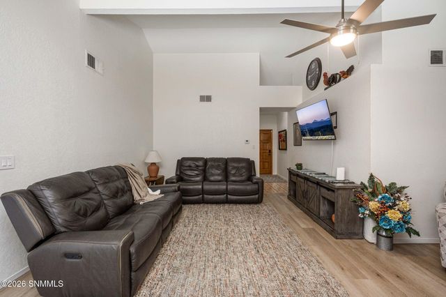 1143 Berkshire Court, Las Cruces, NM 88005