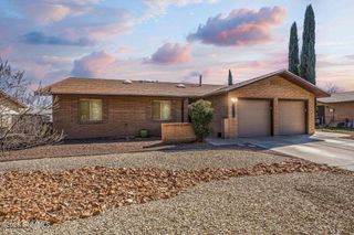 1143 Berkshire Court, Las Cruces, NM 88005
