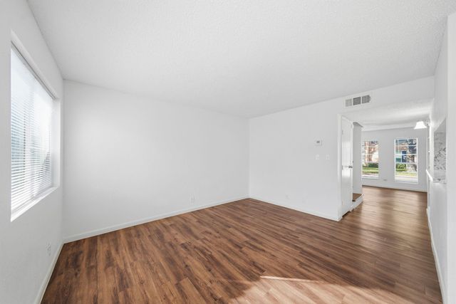 11002 Hammerly Boulevard 27, Houston, TX 77043