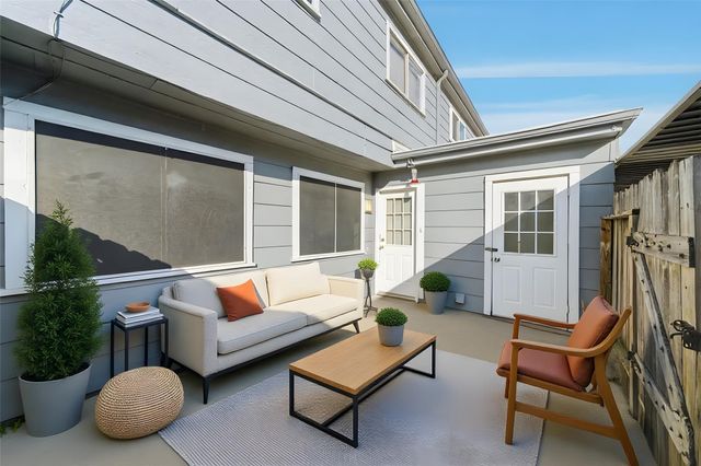 11002 Hammerly Boulevard 27, Houston, TX 77043