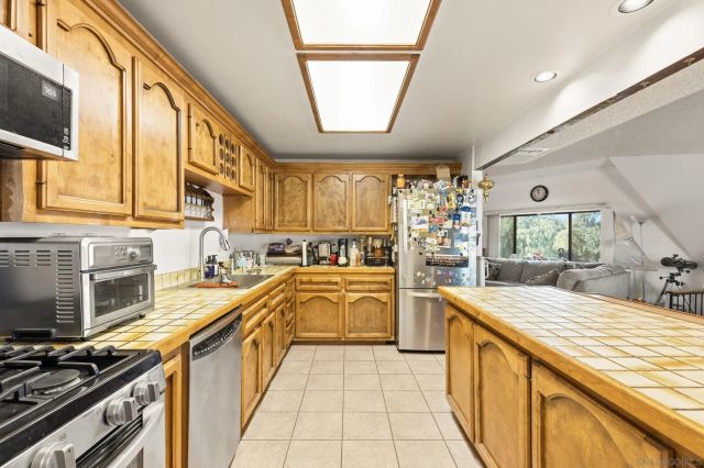 2115 Mother Grundy Truck Trl, Jamul, CA 91935